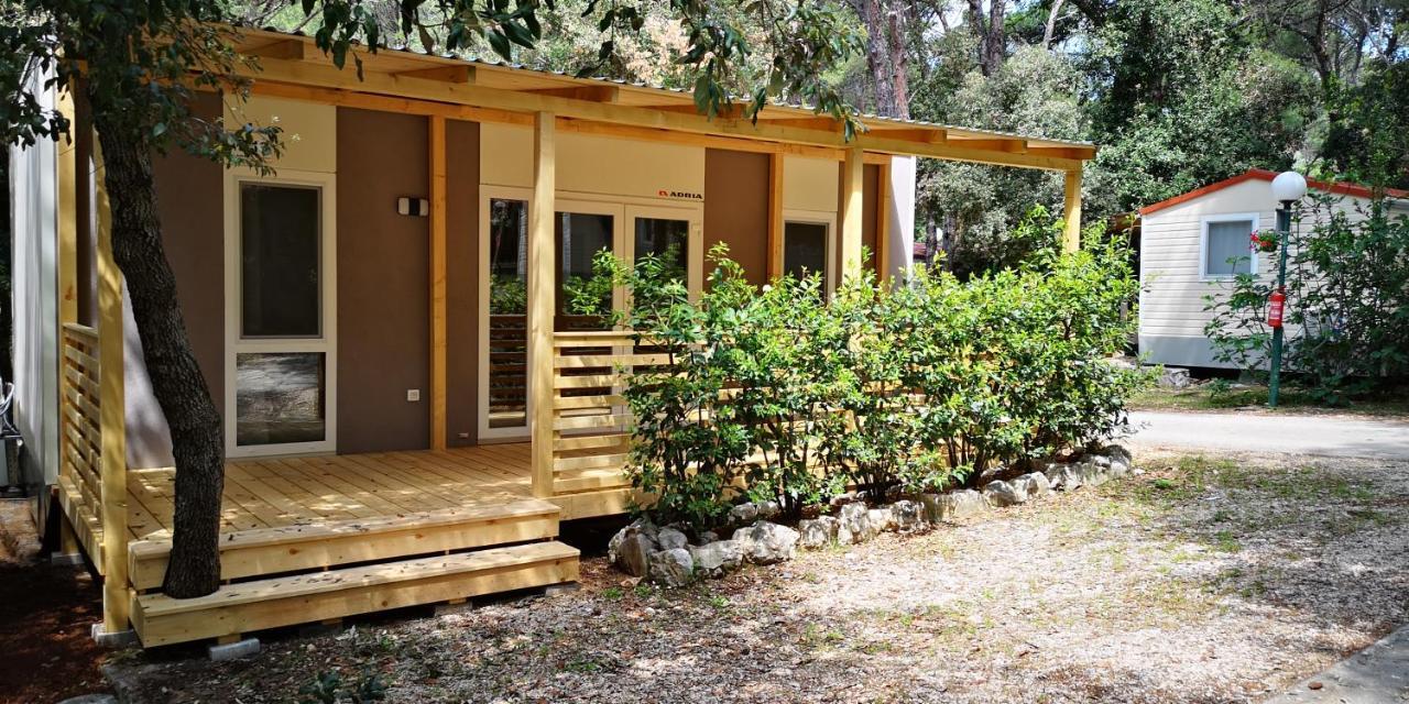 Kozarica Mobile Homes Campsite Pakostane